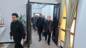 وزير الخارجية الإير ،اني يزور محافظة النجف الاشرف